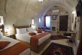 Peruna Cave Hotel