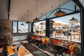 Peruna Cave Hotel