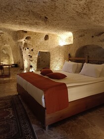 Peruna Cave Hotel
