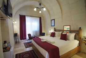 Peruna Cave Hotel