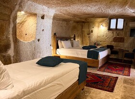 Peruna Cave Hotel