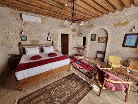 Peruna Cave Hotel