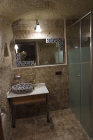 Peruna Cave Hotel
