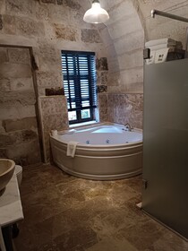 Peruna Cave Hotel
