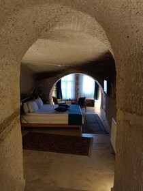 Peruna Cave Hotel