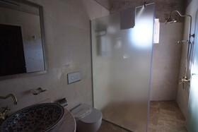 Peruna Cave Hotel
