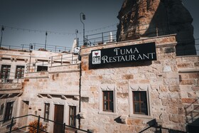 Peruna Cave Hotel