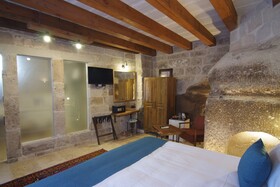 Peruna Cave Hotel