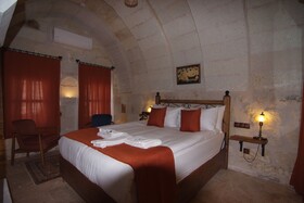Peruna Cave Hotel
