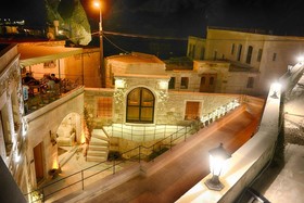 Salkim Cave House