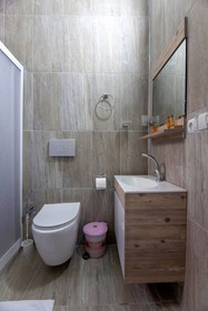 Seven Stone Hotel