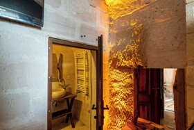 Snora Cave Hotel