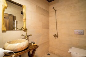 Snora Cave Hotel
