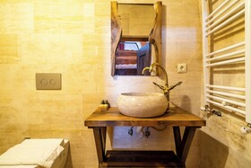 Snora Cave Hotel