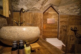 Snora Cave Hotel