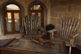 Solo Cave Suites