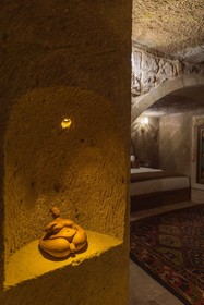 Solo Cave Suites