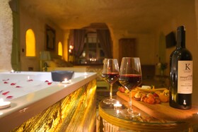 Takaev Cave Hotel