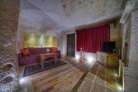 Takaev Cave Hotel