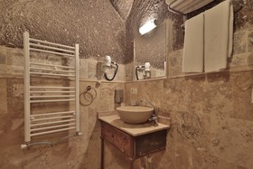 Tekkaya Cave Hotel