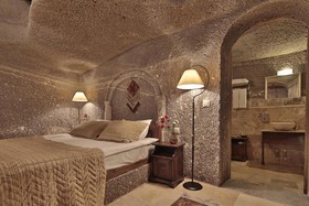 Tekkaya Cave Hotel