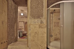 Tekkaya Cave Hotel