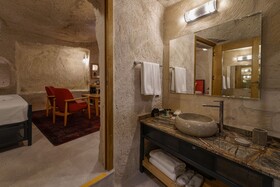 The Niche Cave Hotel