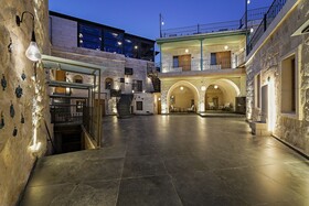 The Niche Cave Hotel