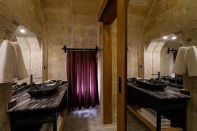 The Niche Cave Hotel