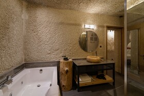 The Niche Cave Hotel