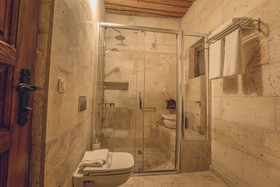 Vasil Cave Hotel