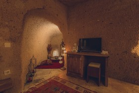 Vasil Cave Hotel