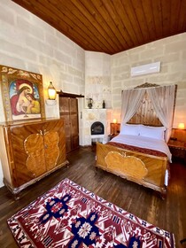 Yohannes Suites