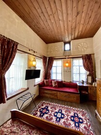 Yohannes Suites