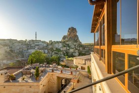Cappa Via Cave Hotel