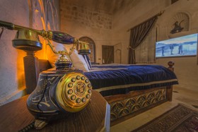 Elika Cave Suites Hotel & SPA