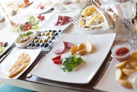 Elika Cave Suites Hotel & SPA