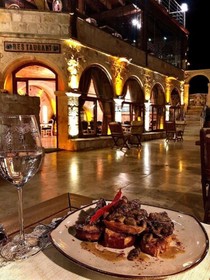 Elika Cave Suites Hotel & SPA