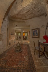 Elika Cave Suites Hotel & SPA