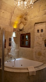Elika Cave Suites Hotel & SPA