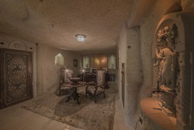 Elika Cave Suites Hotel & SPA