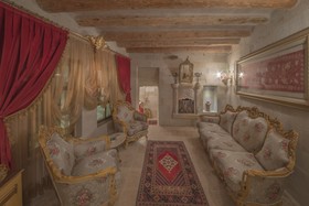 Elika Cave Suites Hotel & SPA