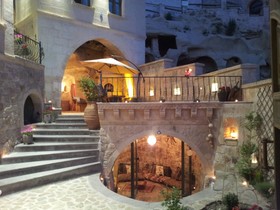 Elika Cave Suites Hotel & SPA