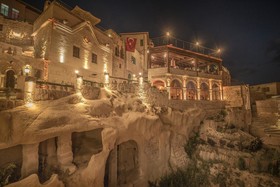 Elika Cave Suites Hotel & SPA