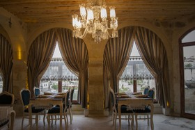 Elika Cave Suites Hotel & SPA