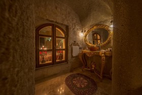 Elika Cave Suites Hotel & SPA