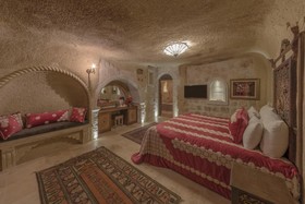 Elika Cave Suites Hotel & SPA