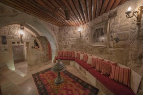 Elika Cave Suites Hotel & SPA