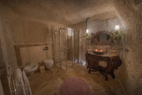 Elika Cave Suites Hotel & SPA