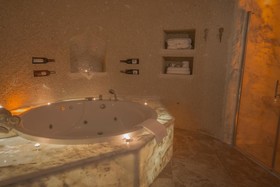 Elika Cave Suites Hotel & SPA